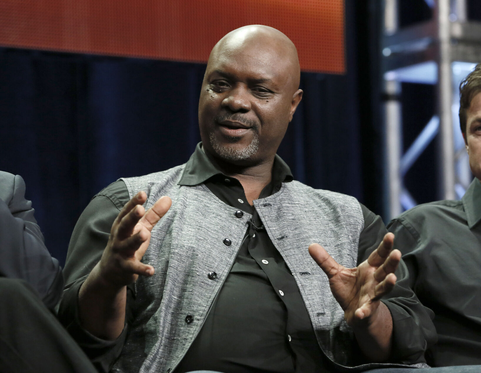 Robert Wisdom